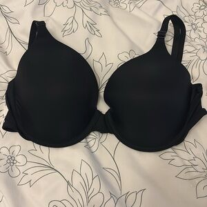 Victoria’s Secret Black Bra